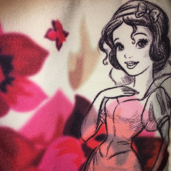 ‼️CLOSING SALE EVERYTHING MUST GO‼️ NWOT Snowhite and Maleficent canvas tote - Picture 7 of 7